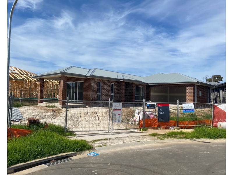 16 CUNEO PLACE, Thirlmere NSW 2572