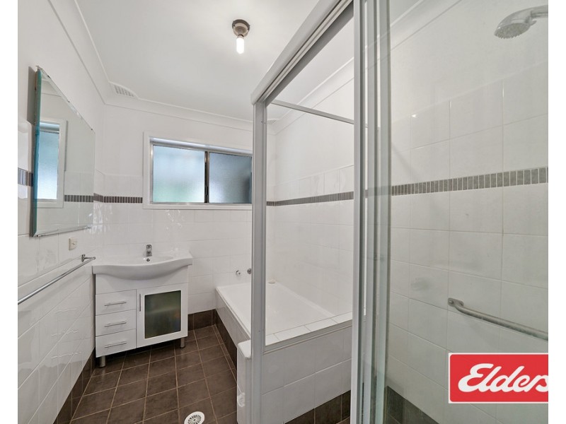 2/361 Thirlmere Way, Thirlmere NSW 2572
