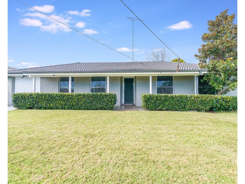 9 HADDON PLACE, Picton NSW 2571