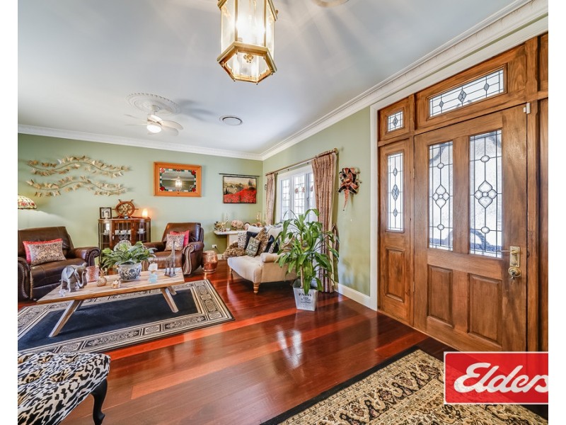 223 MENANGLE STREET, Picton NSW 2571
