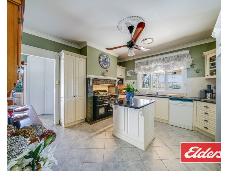 223 MENANGLE STREET, Picton NSW 2571