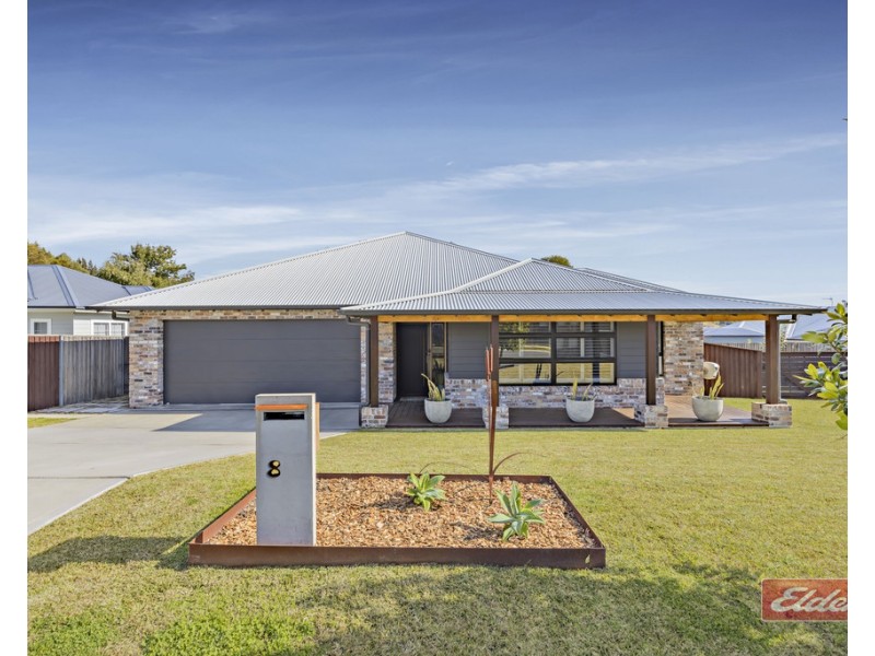 8 WINTLE ROAD, The Oaks NSW 2570