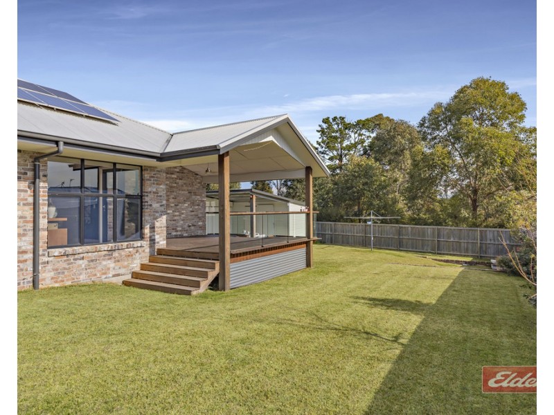 8 WINTLE ROAD, The Oaks NSW 2570