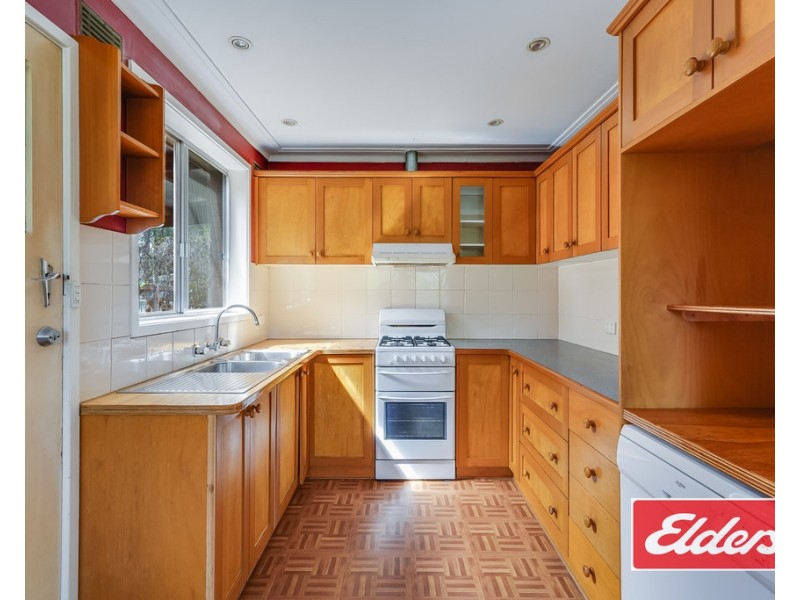 9 TAHMOOR ROAD, Tahmoor NSW 2573