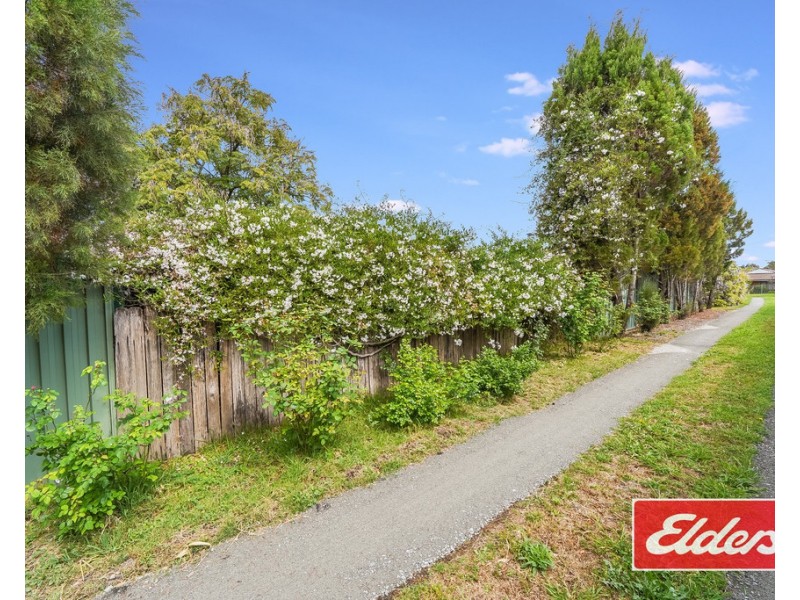 9 TAHMOOR ROAD, Tahmoor NSW 2573