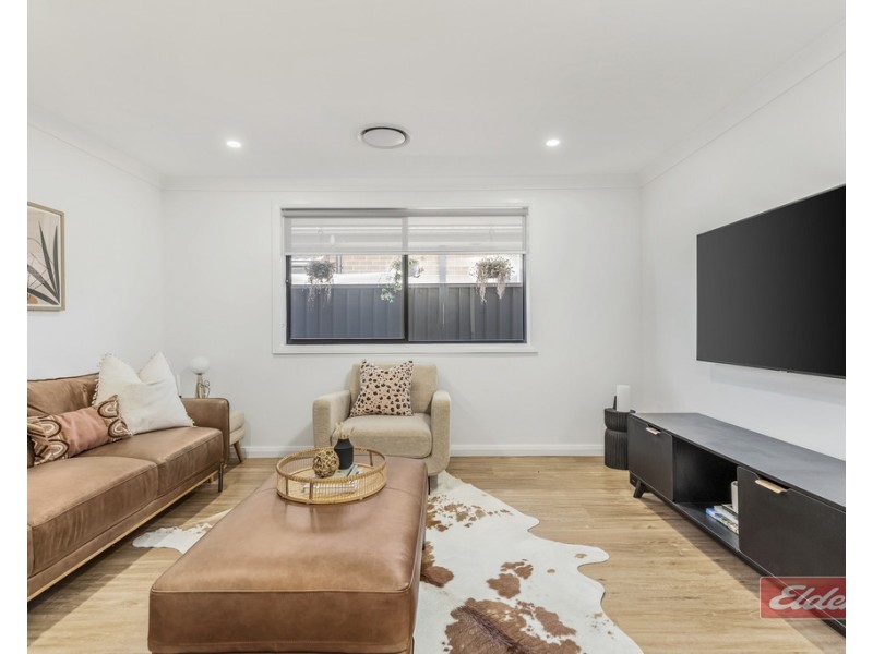 8 STATION MASTER AVENUE, Thirlmere NSW 2572