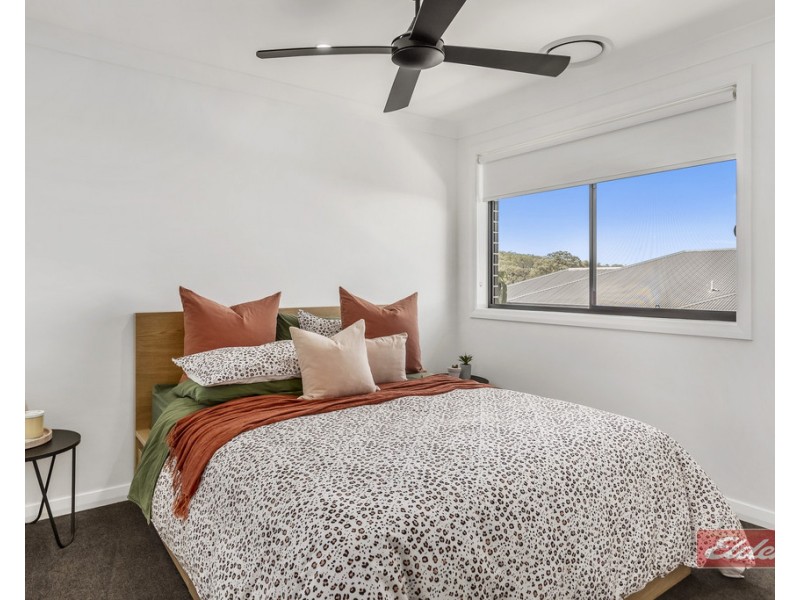 8 STATION MASTER AVENUE, Thirlmere NSW 2572