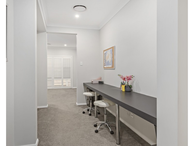 37 CHAROLAIS WAY, Picton NSW 2571