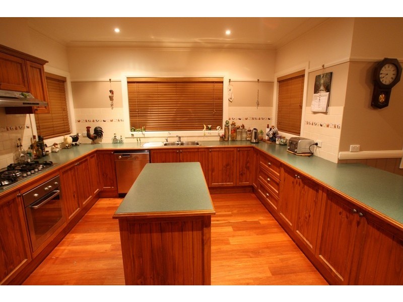 40 Hill Street, Picton NSW 2571