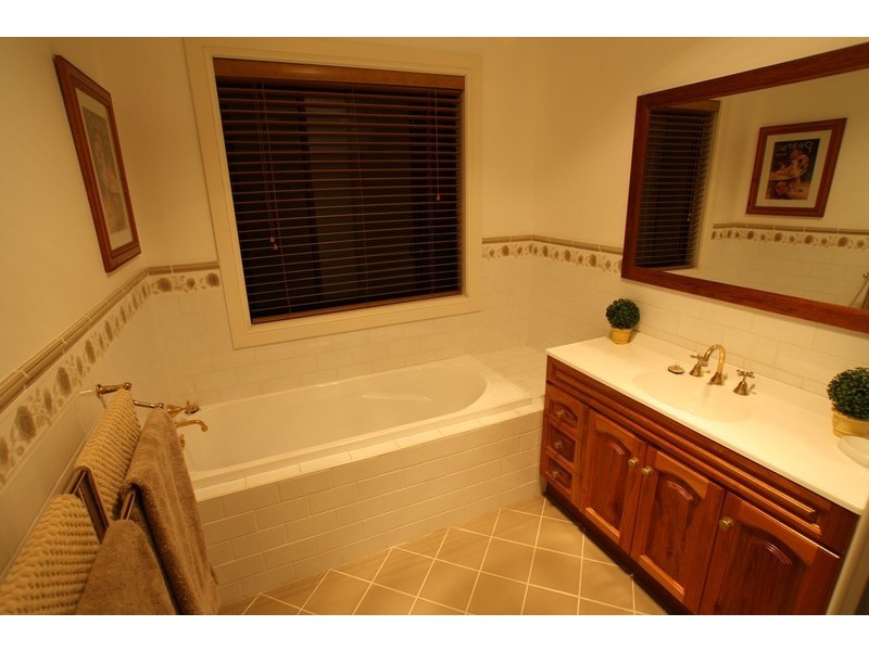 40 Hill Street, Picton NSW 2571