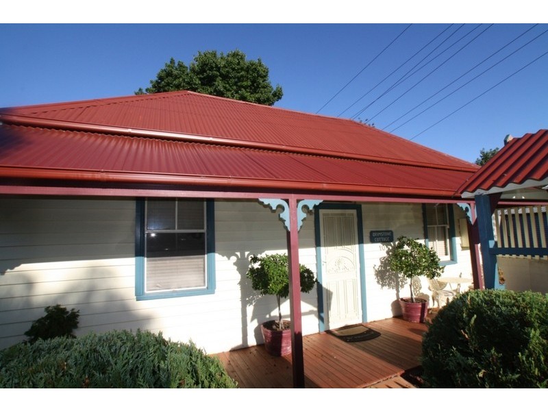 10 Campbell Street, Picton NSW 2571