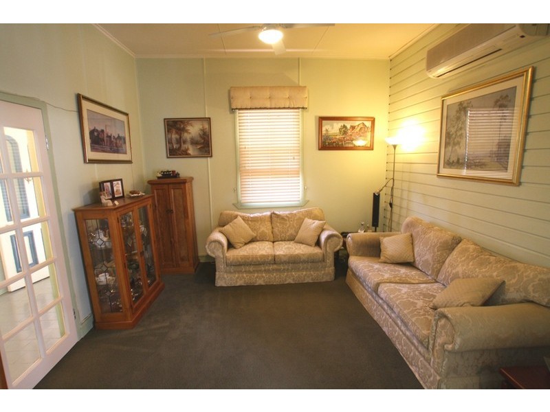 10 Campbell Street, Picton NSW 2571