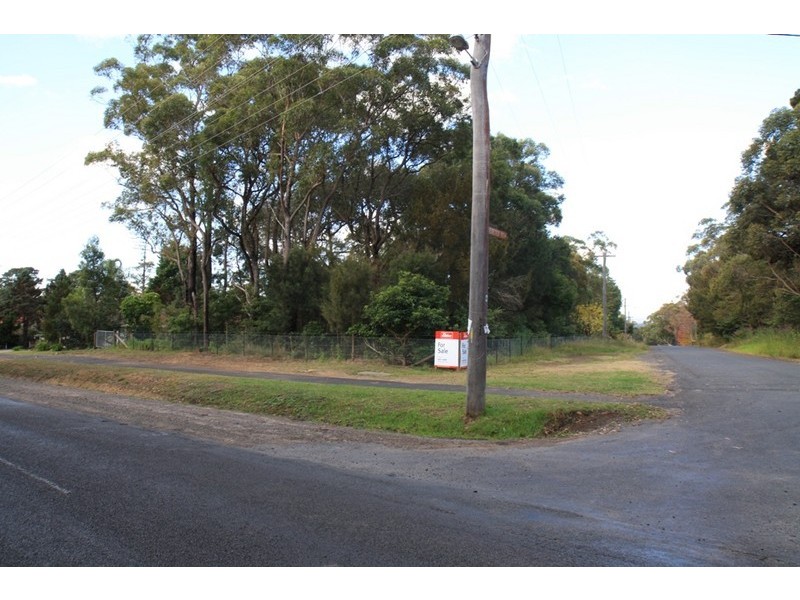 15-17 East Parade, Buxton NSW 2571