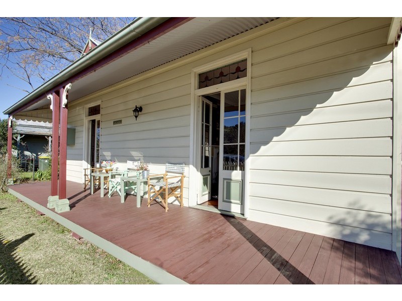 7 Campbell Street, Picton NSW 2571