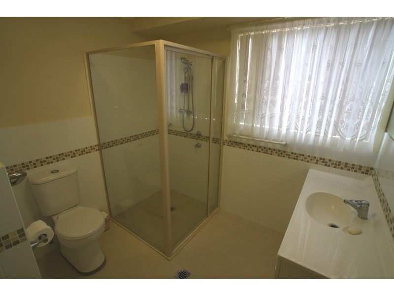 2 Madigan Grove, Thirlmere NSW 2572