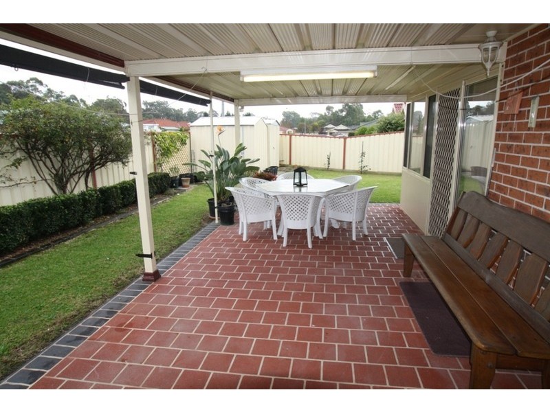 2 Madigan Grove, Thirlmere NSW 2572