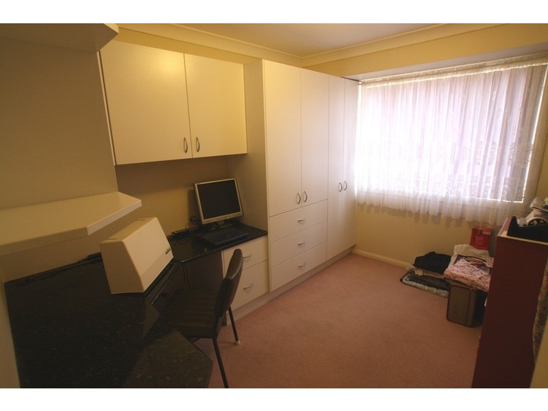 2 Madigan Grove, Thirlmere NSW 2572