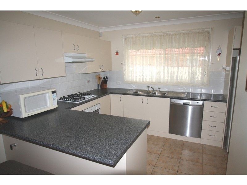 2 Madigan Grove, Thirlmere NSW 2572