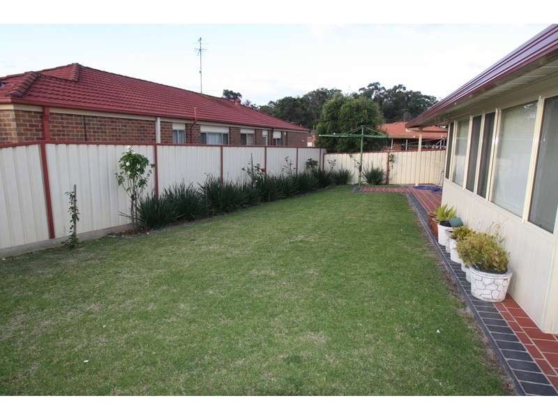 2 Madigan Grove, Thirlmere NSW 2572