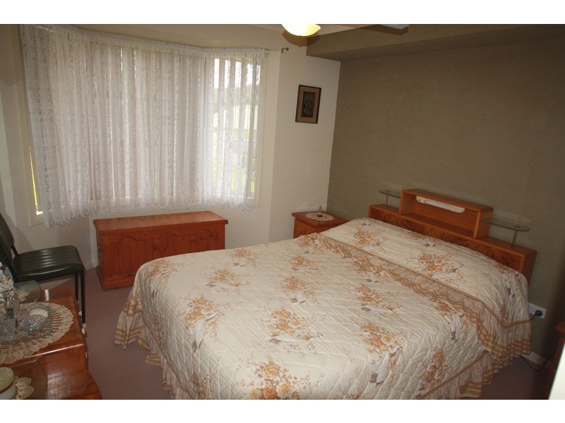 2 Madigan Grove, Thirlmere NSW 2572