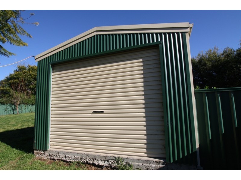 84 West Parade, Buxton NSW 2571