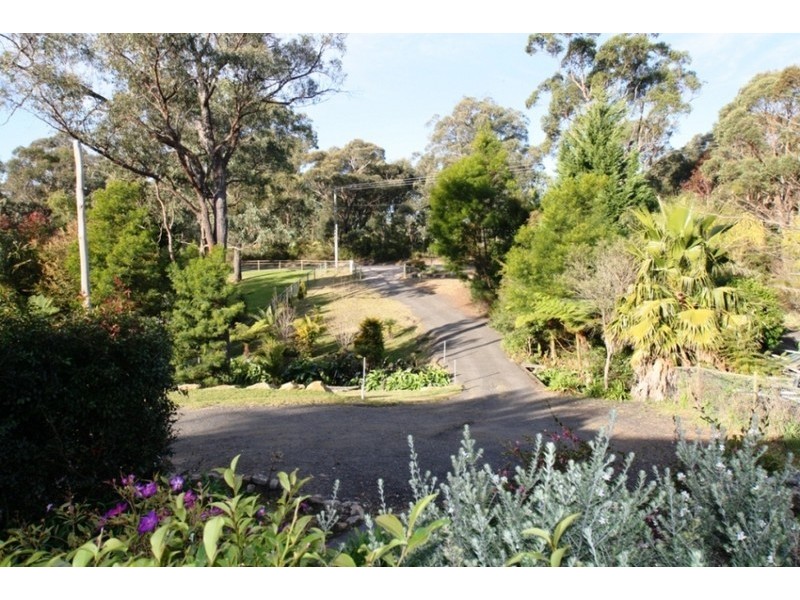 84 West Parade, Buxton NSW 2571
