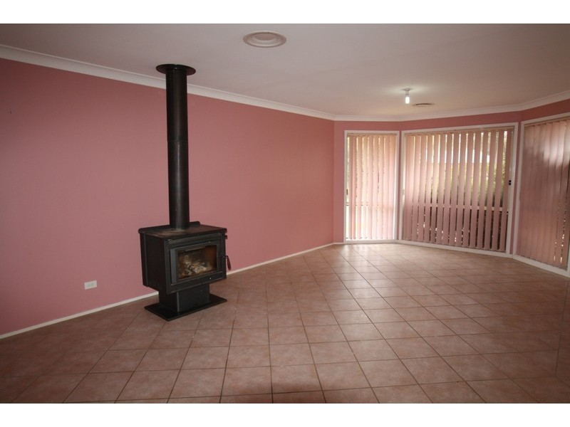 6 Parklands Glade, Balmoral Village NSW 2571