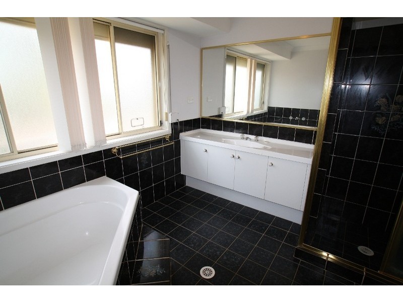 6 Parklands Glade, Balmoral Village NSW 2571