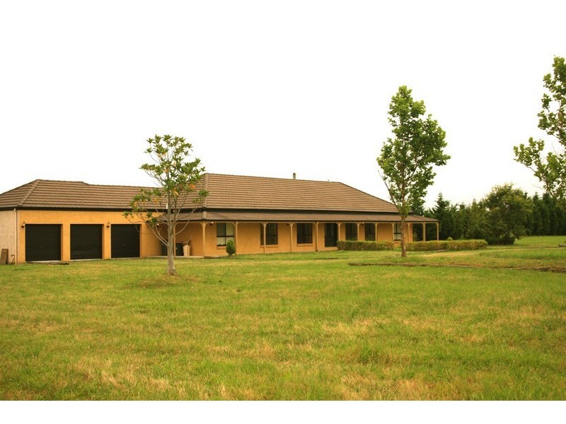 405 Mount Hercules Road, Razorback NSW 2571