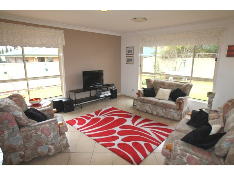 1 Friesian Way, Picton NSW 2571