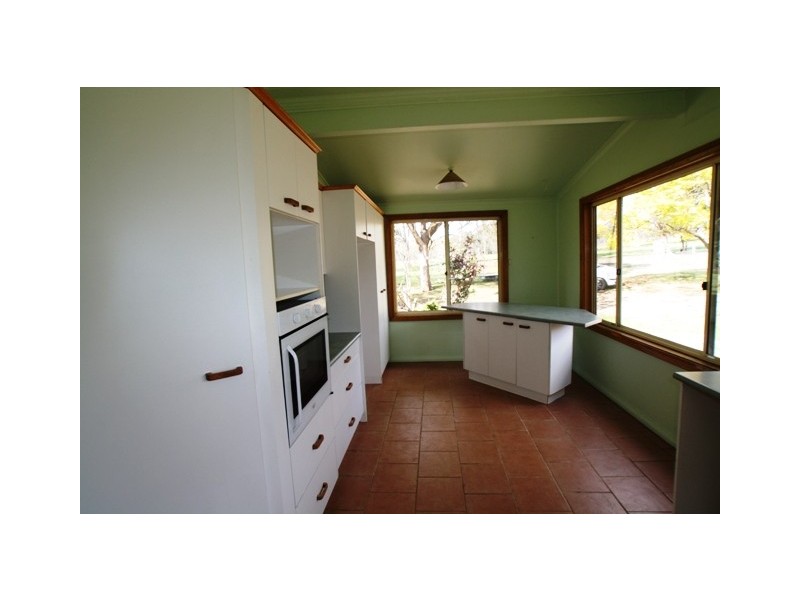 80 River Road, Tahmoor NSW 2573