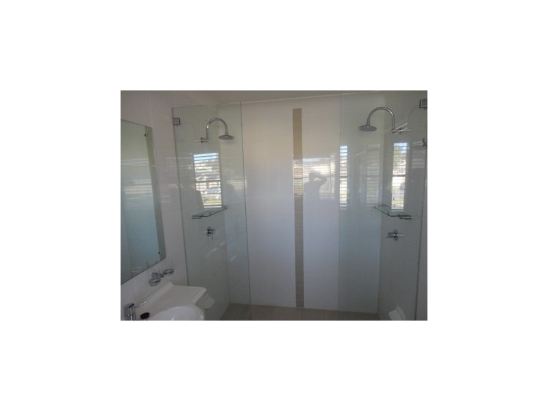 5 McBrien Place, The Oaks NSW 2570