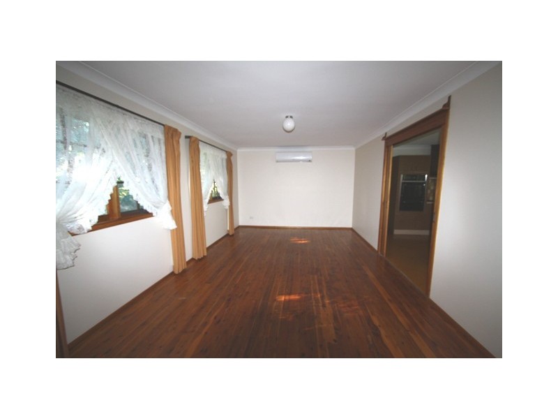 64 Lumsdaine Street, Picton NSW 2571