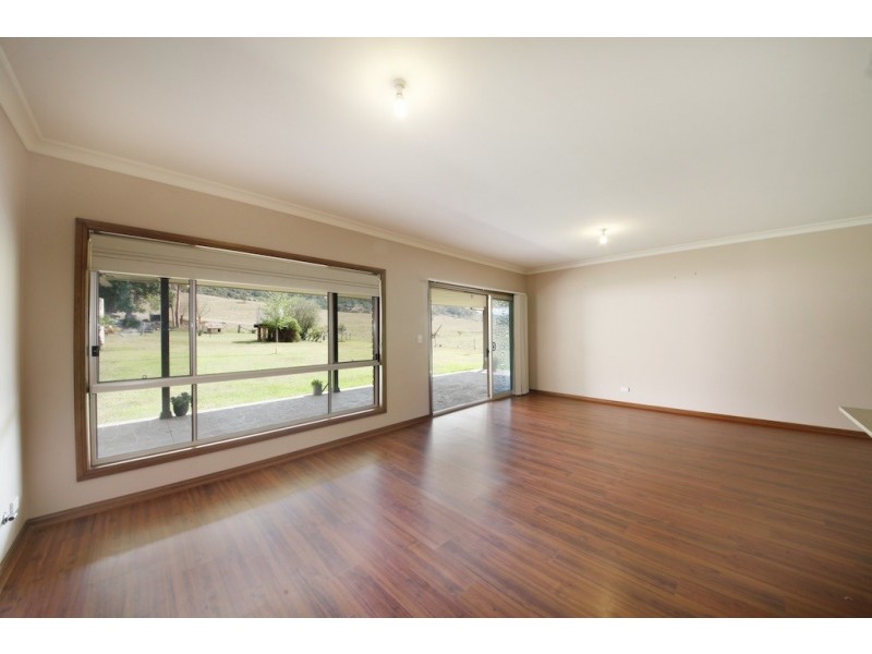 970 Menangle Rd, Douglas Park NSW 2569