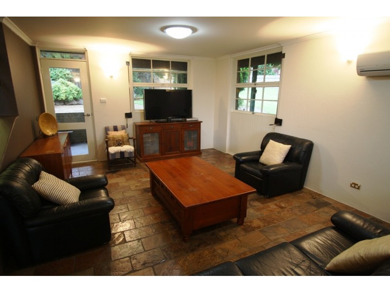 3 Heathcote Street, Picton NSW 2571