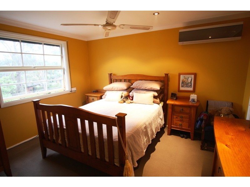 3 Heathcote Street, Picton NSW 2571