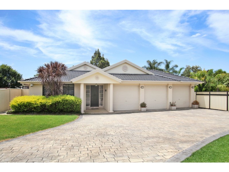 10 Madigan Grove, Thirlmere NSW 2572