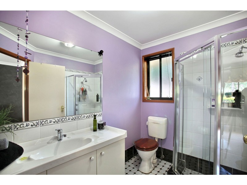 10 Madigan Grove, Thirlmere NSW 2572