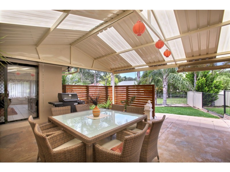 10 Madigan Grove, Thirlmere NSW 2572