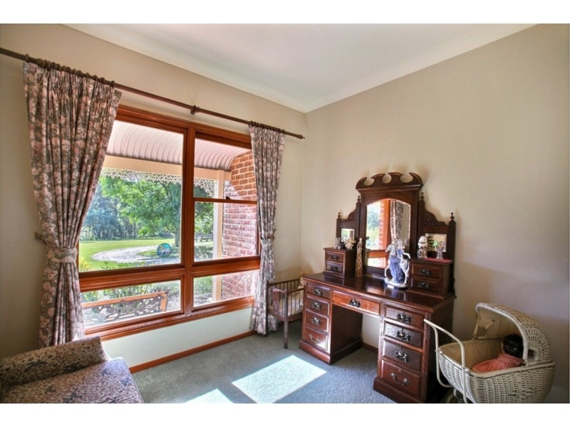 128 Bonds Road, Thirlmere NSW 2572