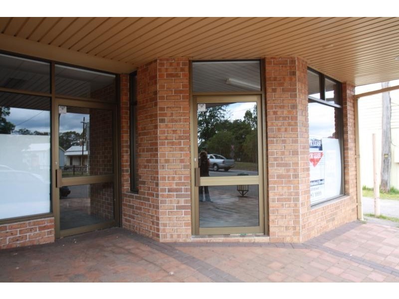 3 and 4 Oaks Road, Thirlmere NSW 2572