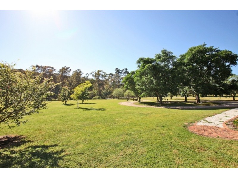 128 Bonds Road, Thirlmere NSW 2572