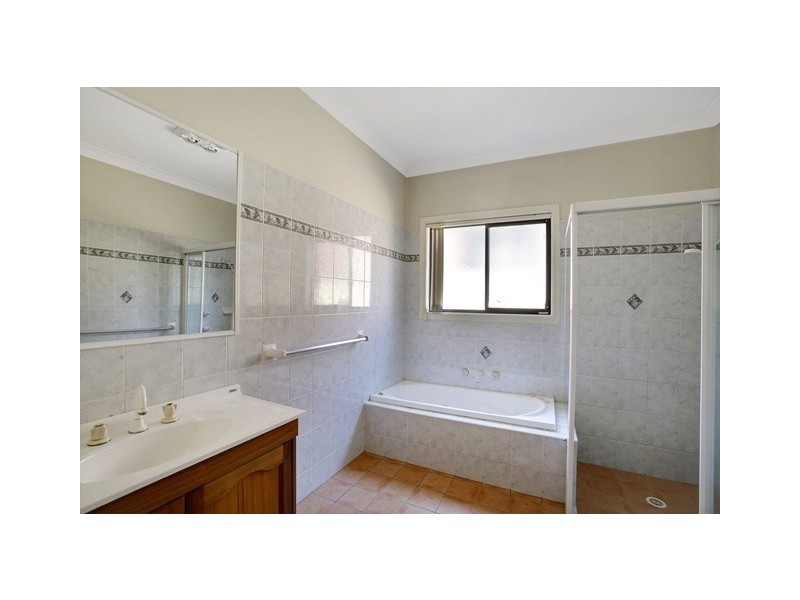 353 Argyle Street, Picton NSW 2571