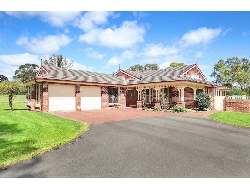 205 Nightingale Road, Pheasants Nest NSW 2574
