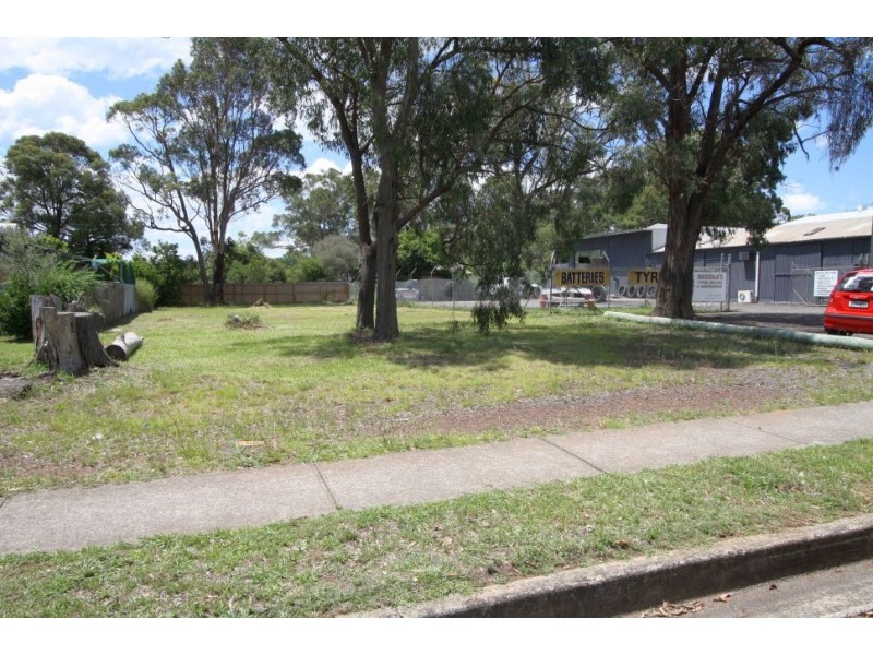 49 Oaks Road, Thirlmere NSW 2572