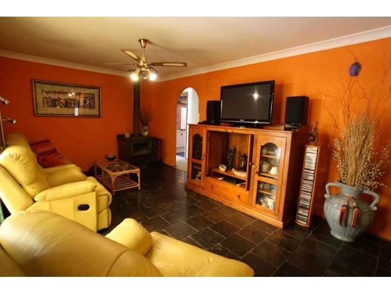 35 Jarvis Street, Thirlmere NSW 2572