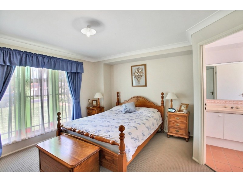 3 Madigan Grove, Thirlmere NSW 2572