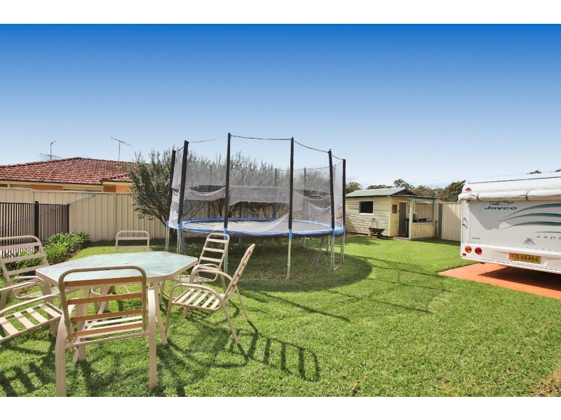 3 Madigan Grove, Thirlmere NSW 2572