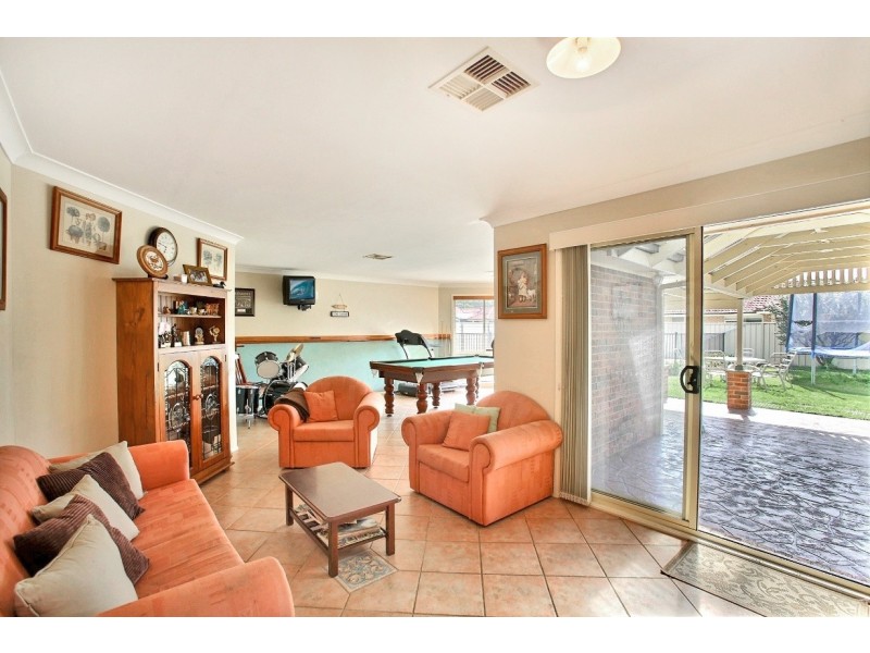 3 Madigan Grove, Thirlmere NSW 2572