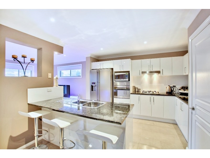 11 Robertson Way, Camden Park NSW 2570